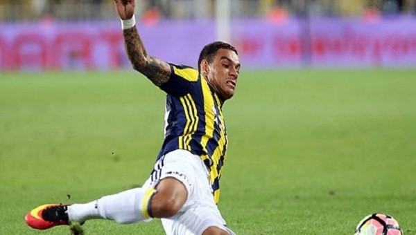 Van der Wiel'den Vitor Pereira'ya gönderme