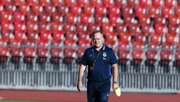 Advocaat tarih verdi! 'Kasım'da bambaşka Fenerbahçe'