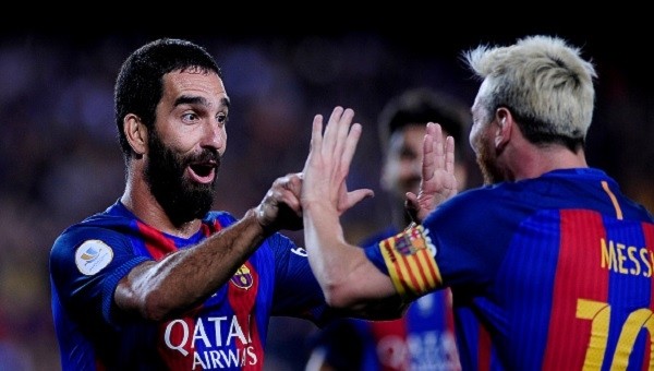 Arda Turan'dan Messi açıklaması