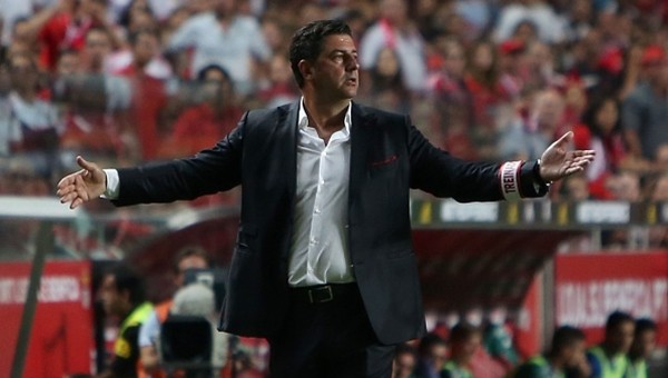 Benfica'nın hocası Rui Vitoria Beşiktaş maçını tribünden izleyecek