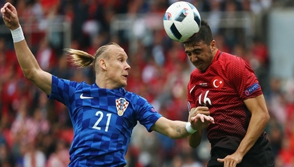 Beşiktaş'ın ilgilendiği Domagoj Vida transfer oluyor