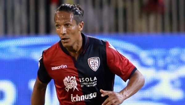 Bruno Alves, Cagliari'deki ilk golünü frikikten attı