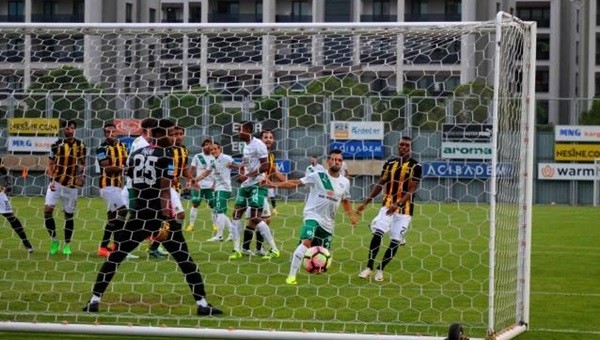 Bursaspor, Fenerbahçe'ye bileniyor