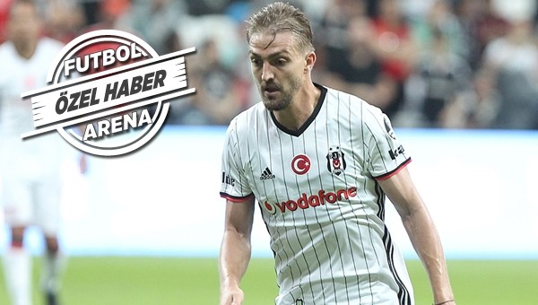 Caner Erkin mi, Adriano mu?