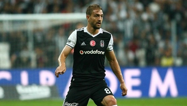 Caner Erkin üçlü çekmeyi reddedince ıslıklandı