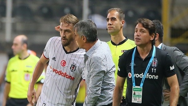 Caner Erkin yine parmak ısırttı