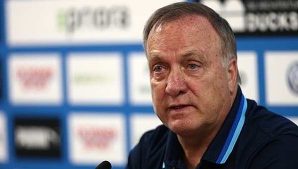 Dick Advocaat basın toplantısında konuştu