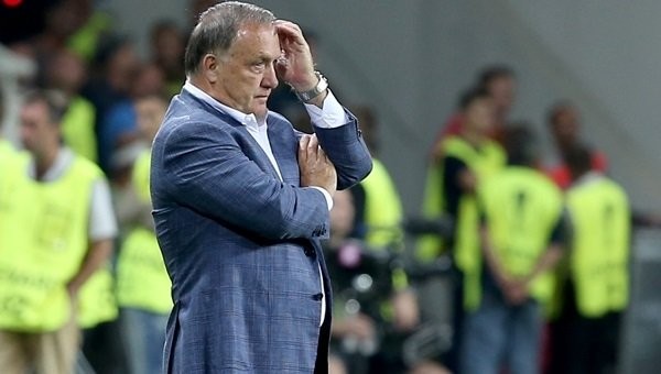 Dick Advocaat'ın planları bozuldu