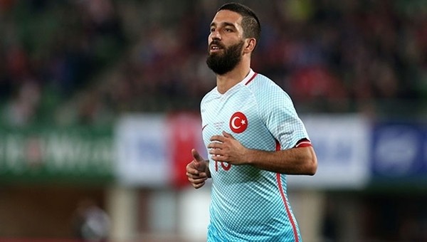 Fatih Terim'in kızından imalı Arda Turan paylaşımı