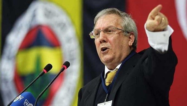 Fenerbahçe yönetimi iki yıldızı gözden çıkardı