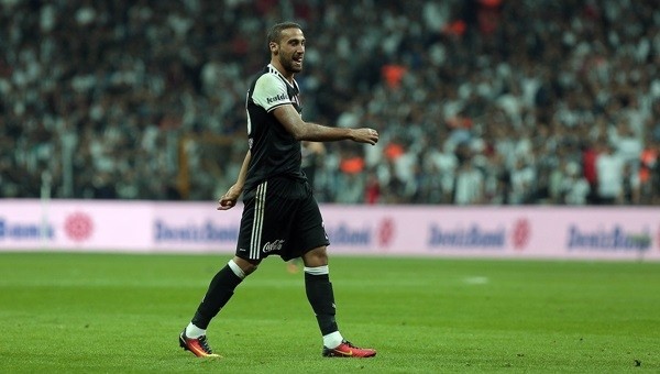 Formda golcü Cenk Tosun beraberlik golünü attı