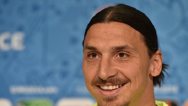 Ibrahimovic yine yaptığı yapacağını