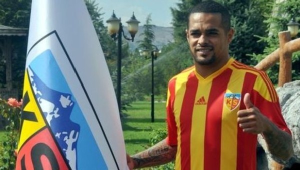 Kayserispor'da 17 yeni transfer