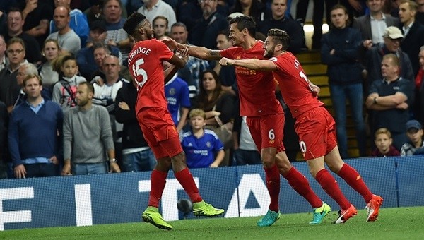 Klopp, Conte'yi Stamford Bridge'de devirdi