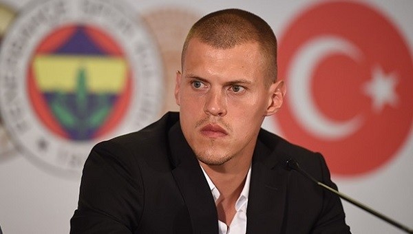 Martin Skrtel ile resmen dalga geçtiler