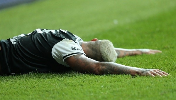 Ricardo Quaresma maç sonrası yıkıldı