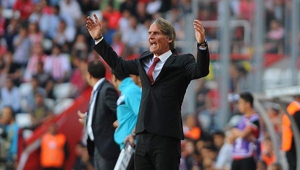 Riekerink'ten futbolculara Beşiktaş uyarısı