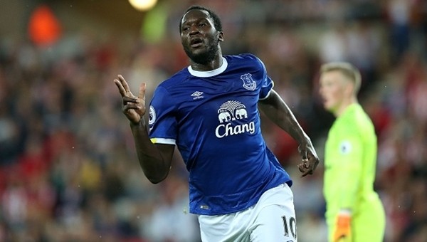 Romelu Lukaku 11 dakikada hat-trick yaptı