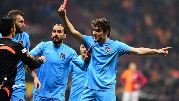 Trabzonspor taraftarı Bitnel'in peşini bırakmıyor