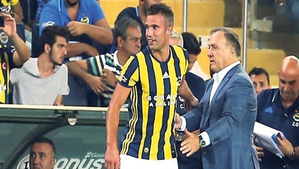 İlker Yasin'den Robin van Persie yorumu