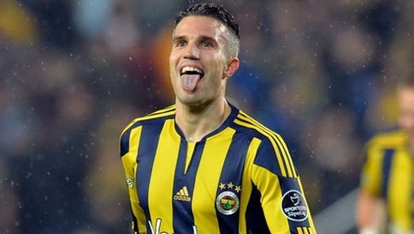 Van Persie, Ibrahimovic'i solladı