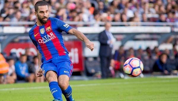 Barcelona'da Arda Turan şoku! Valencia maçında