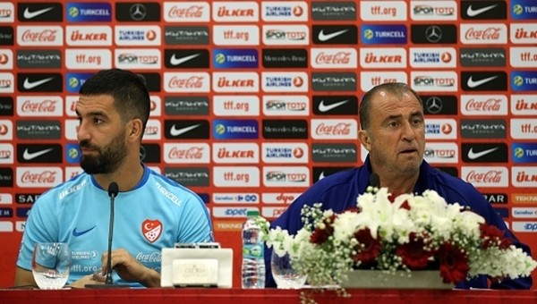 Arda Turan'dan Fatih Terim'e gönderme