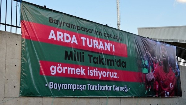 Bayrampaşalılardan Arda Turan'a destek
