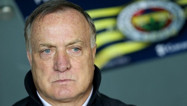 Advocaat'ın spor basınında Beyaz TV'den spor basınına gönderme