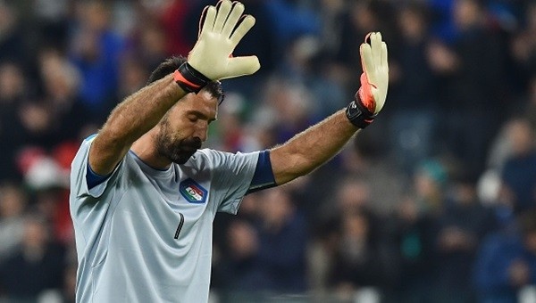 Buffon'un hatası olay oldu!