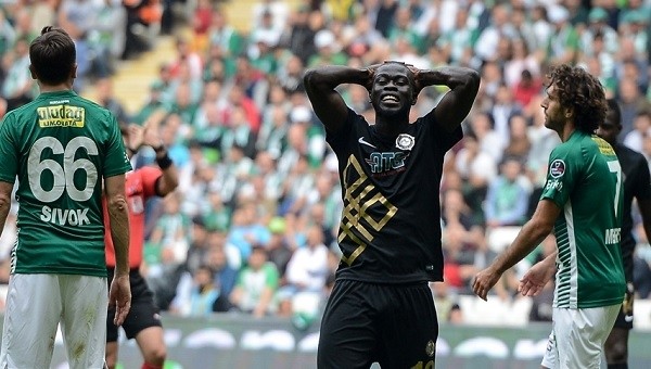 Bursaspor - Osmanlıspor maçında 39 şut var gol yok