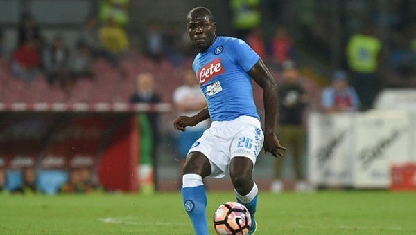 Chelsea'den Napoli'nin stoperine 65 milyon euro!