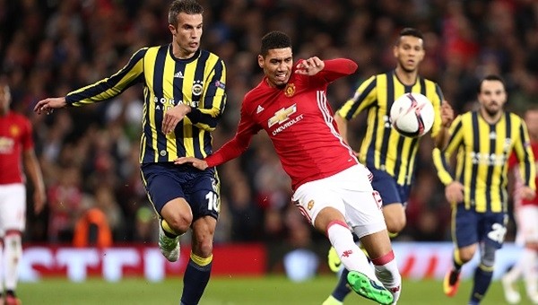 Doktor Gürkan Kubilay, Robin van Persie'yi eleştirdi