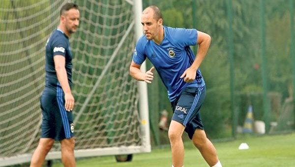 Fenerbahçe, Aatif'i Çin'e satıyor