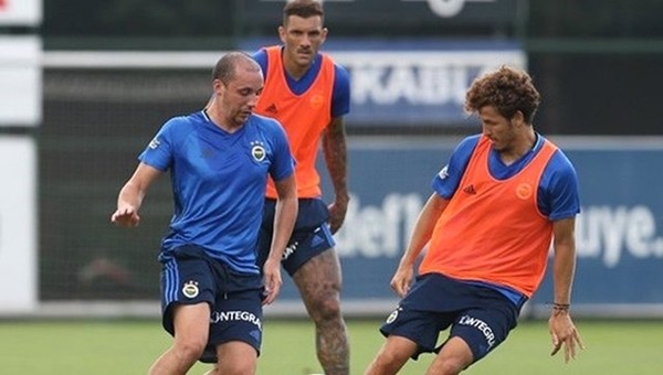 Fenerbahçe'de Aatif Chahechouhe kadroya giriyor