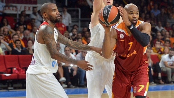 Galatasaray Odeabank, Euroleague'e mağlubiyet ile başladı