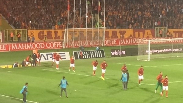 Galatasaraylı taraftarlardan tam destek