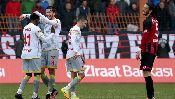 Göztepe gruplara 3 golle yükseldi