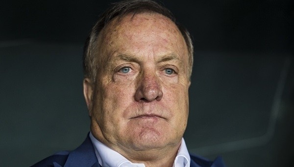 Dick Advocaat'tan zorunlu değişiklikler