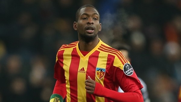 Kayserispor'da Samba Sow'a ceza