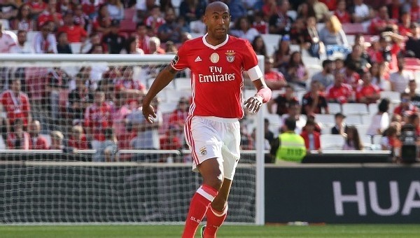 Luisao, Benfica tarihine geçti