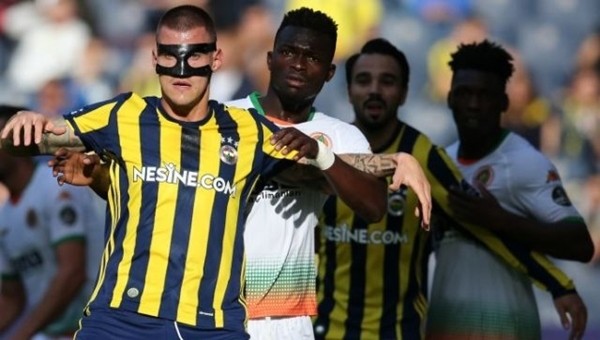 Manchester United'dan yedek ağırlıklı kadro