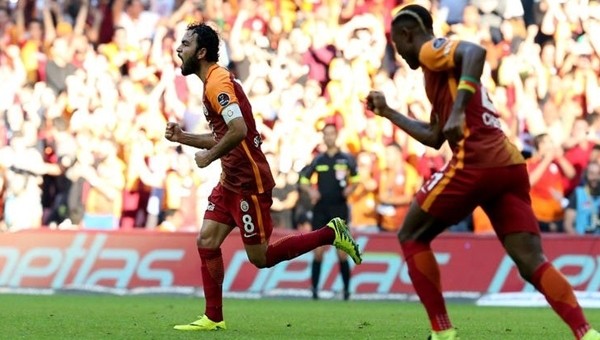 Selçuk İnan'ın 4 golünden 1'i serbest vuruş!
