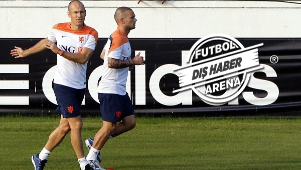 Sneijder ve Robben için olay yorum