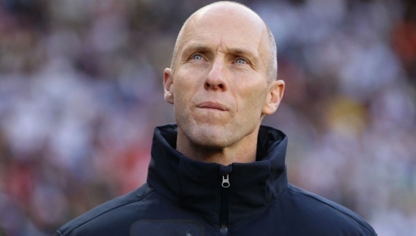 Swansea City, Bob Bradley ile anlaştı