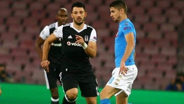 Tolgay Arslan, Antalyaspor maçında sahada