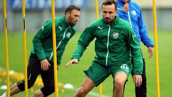 Tomas Sivok'tan Bursaspor'a kötü haber