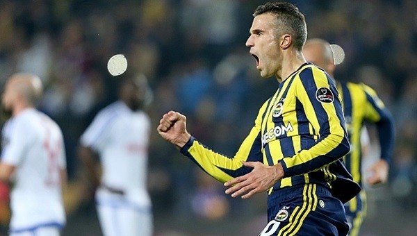 Van Persie tabela yaptı