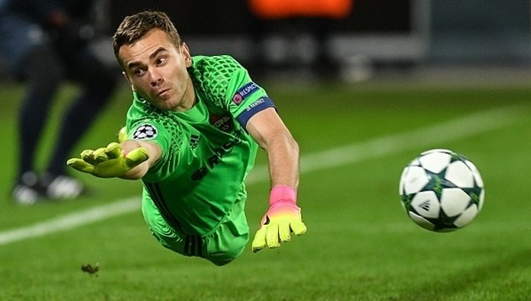 Akinfeev, ülke futbol tarihine geçebilir