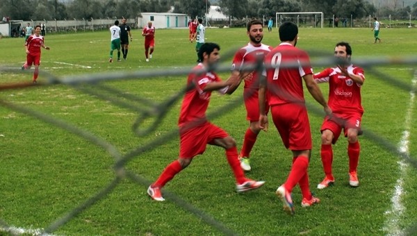 Amatör Lig ekibini taşıyan minibüs kaza yaptı: 8 yaralı